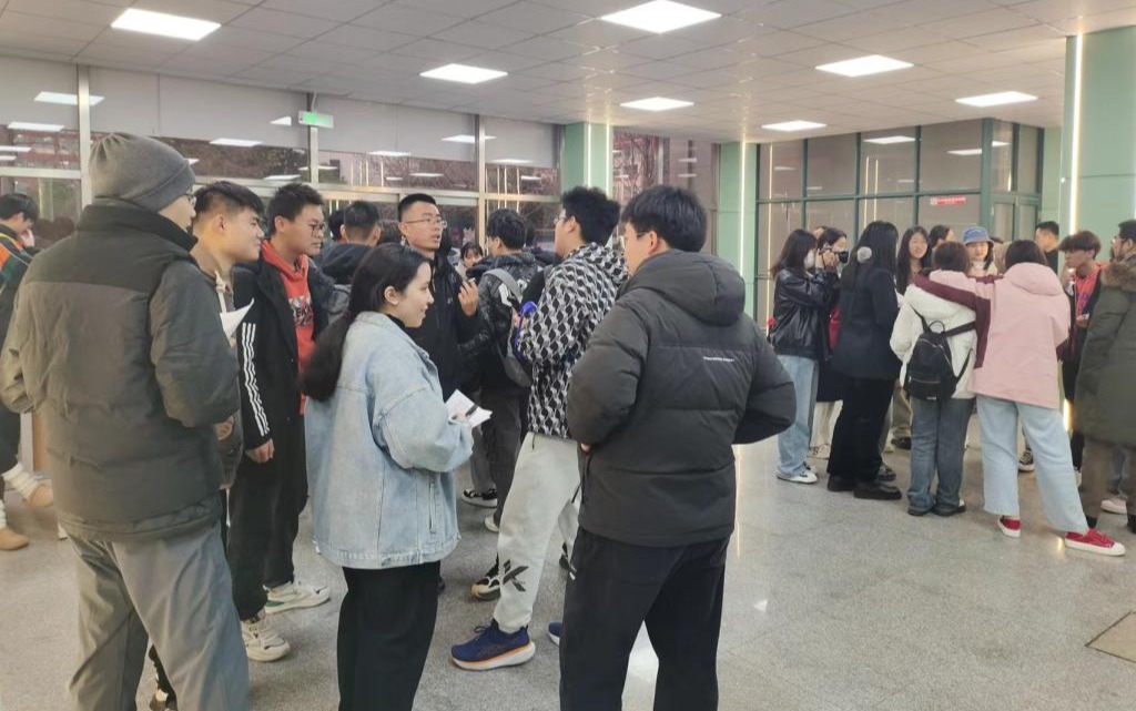 对话世界 语你同行-必赢242net官网启动校园...
